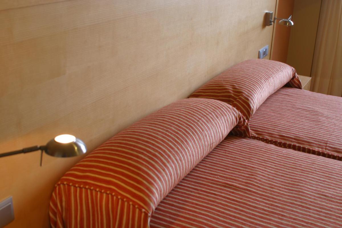 Apartamentos Esperanza del Mar - Housity