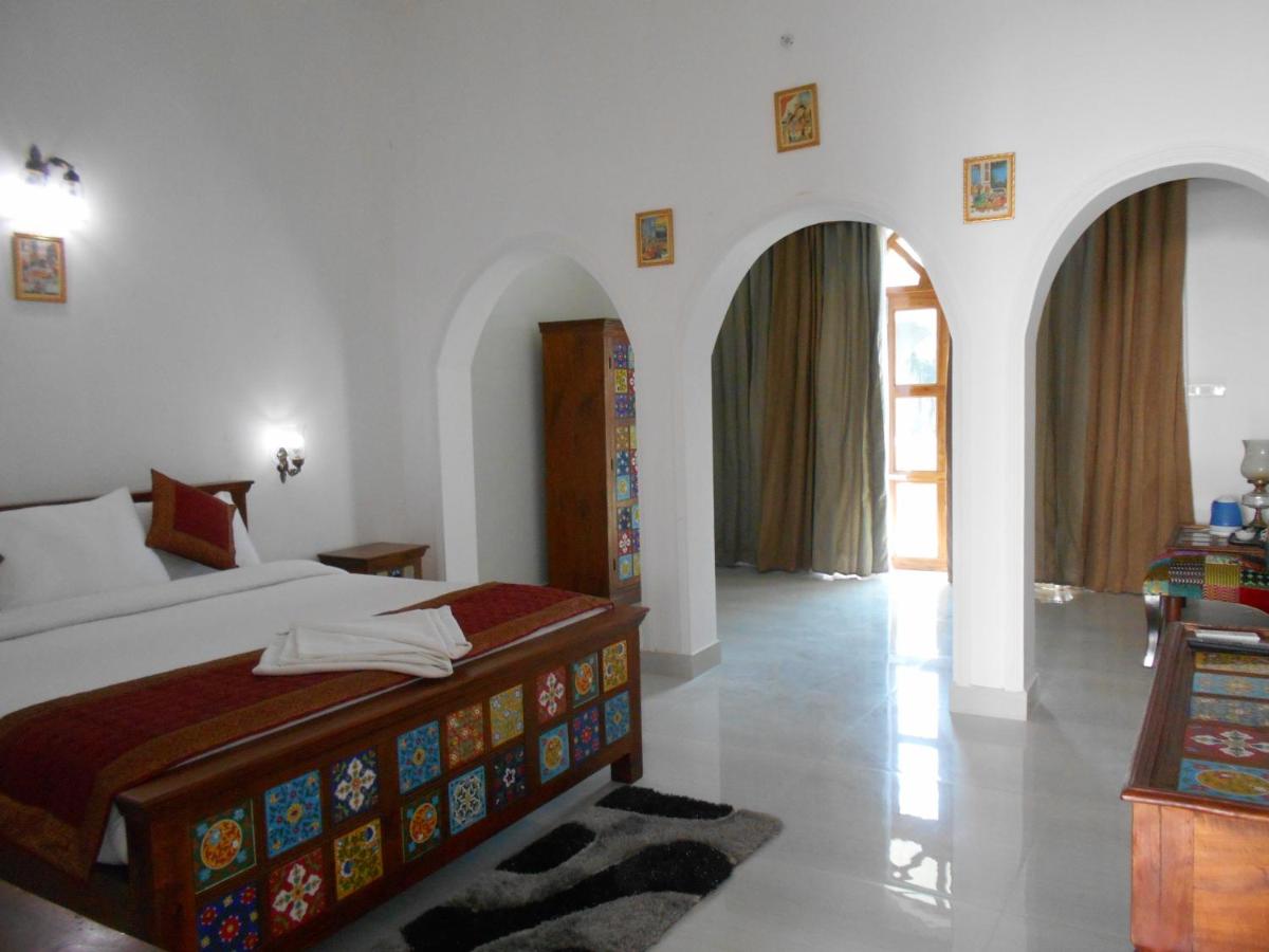 Hotel isabel Palace - Housity