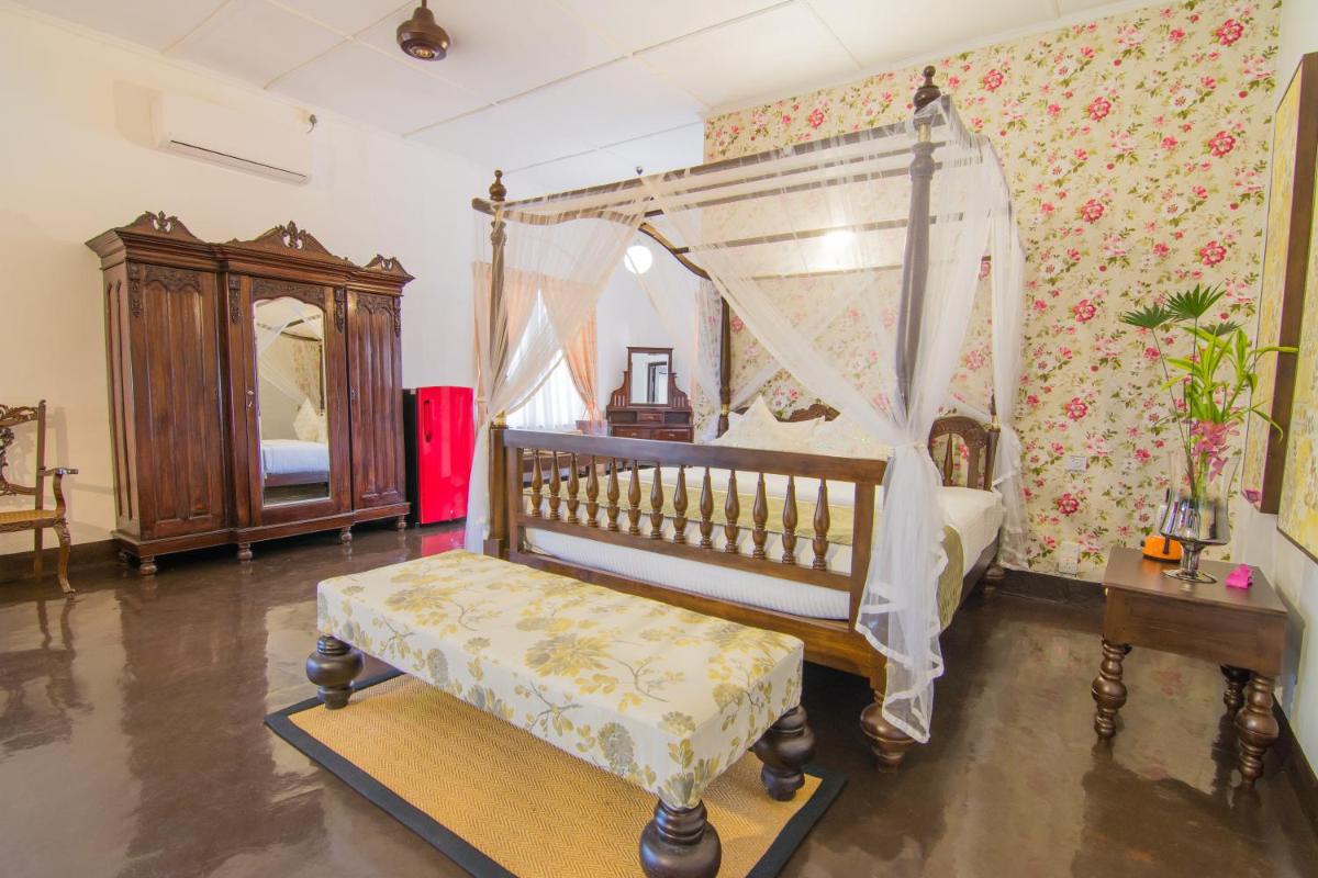 The Elephant Stables - Housity