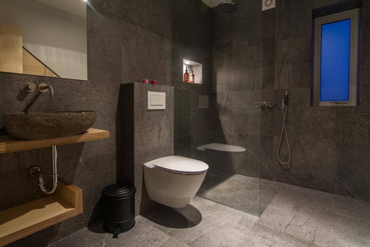 Viking Cottages & Apartments - Housity