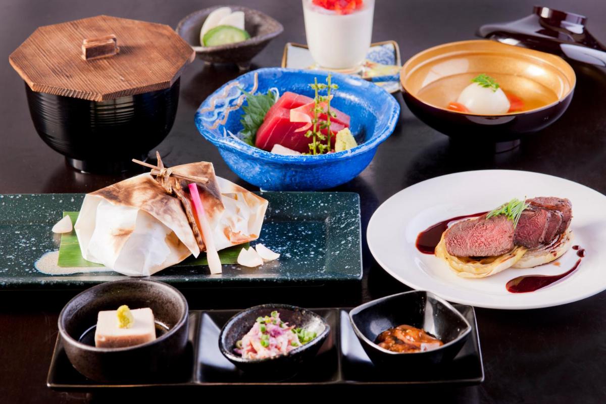 Hotel Cinquante - Housity