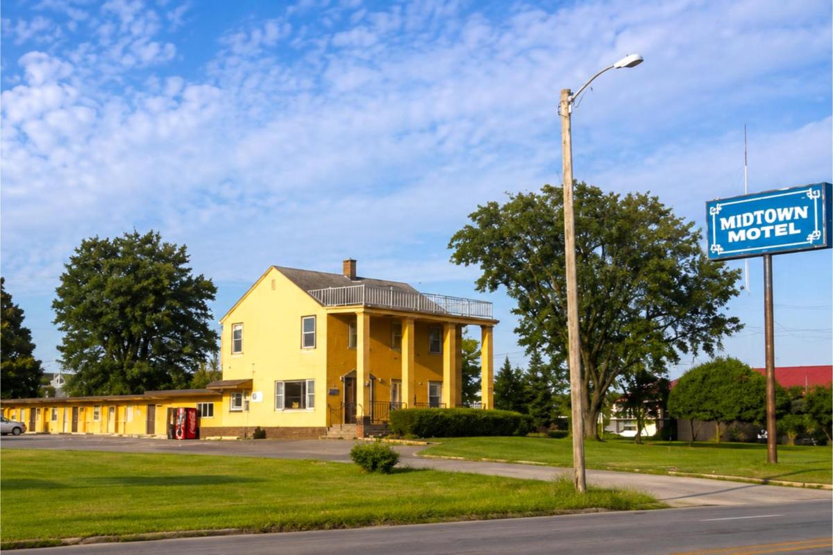 Midtown Motel Burlington Near Hwy 34 - Housity