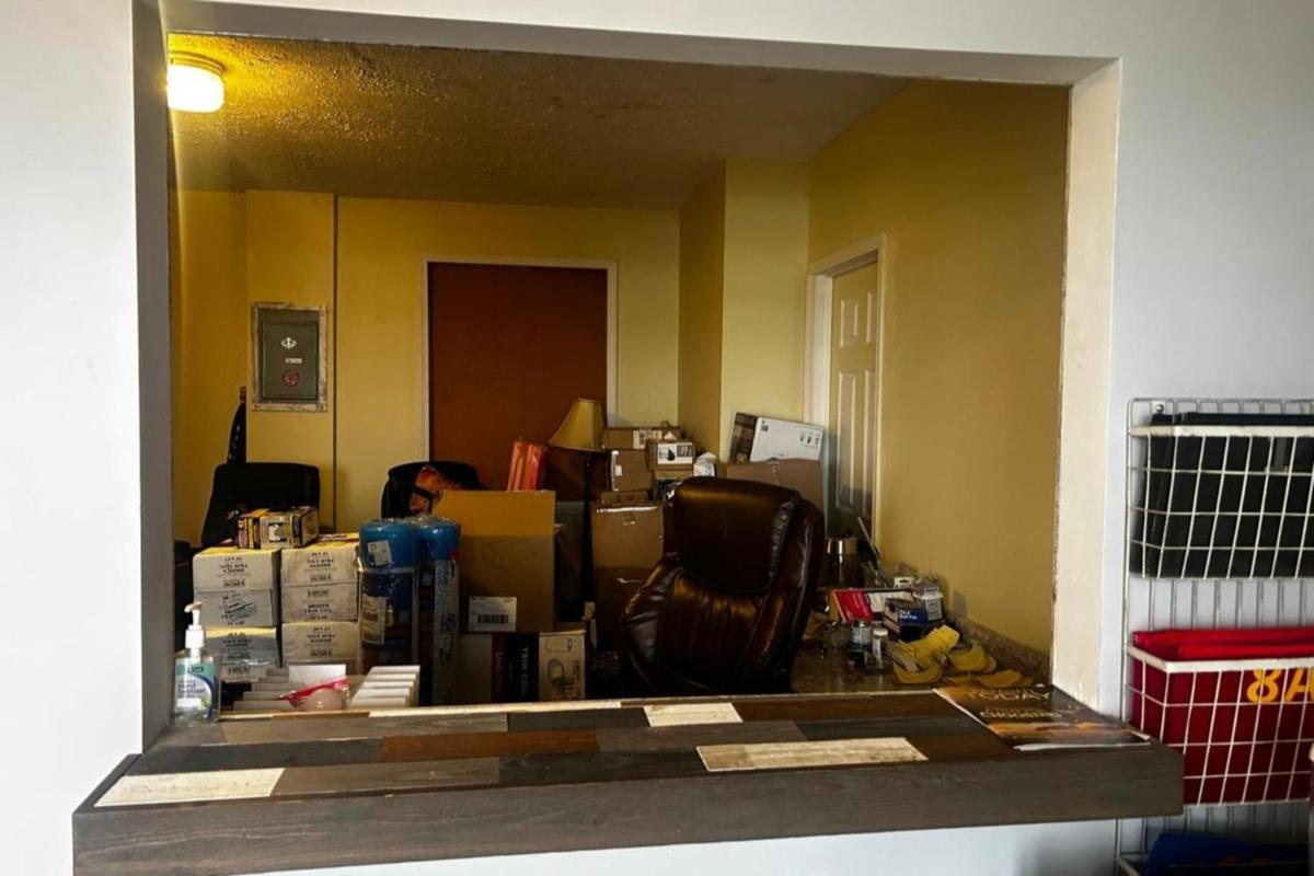 Midtown Motel Burlington Near Hwy 34 - Housity