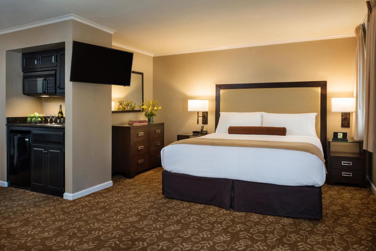 The Creekside Inn - Housity