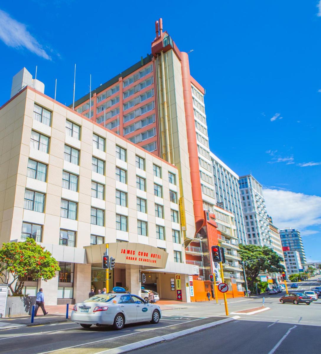 James Cook Hotel Grand Chancellor - Housity