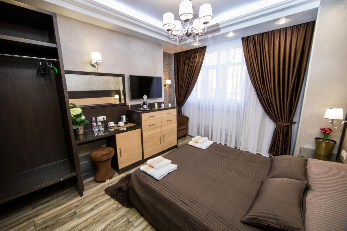 Hotel Era on Tsimbalina - Housity