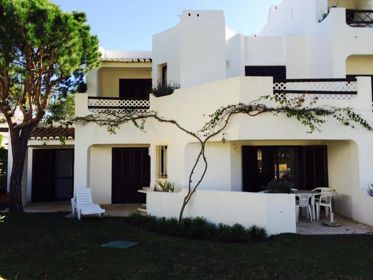 Spacious apartment in Olhos de Agua 130 m² with pool - Housity