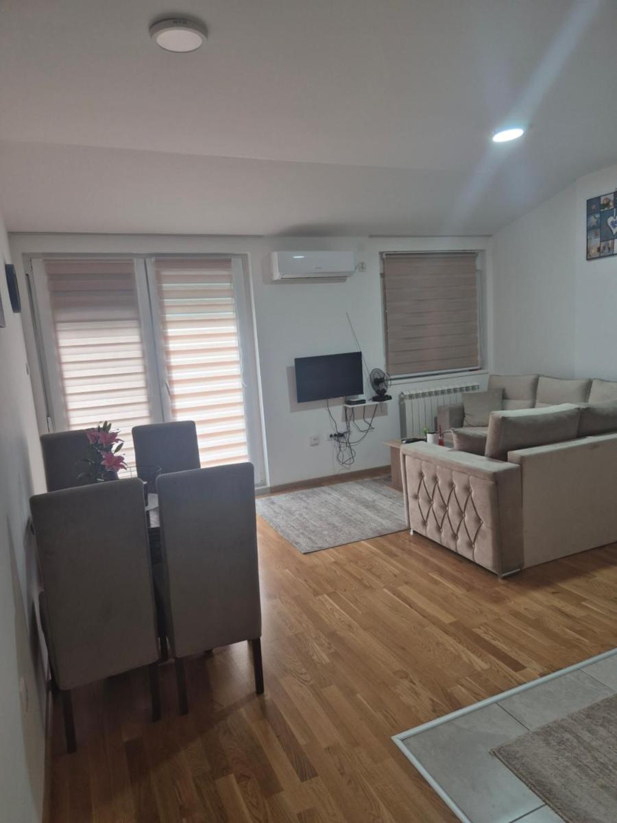 Stan na dan Lux Stara Pazova - Housity