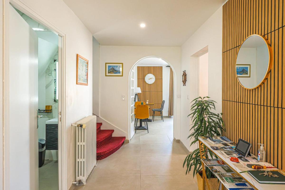 Chambres D'hôtes La Villa Cassinne - Montebourg, Cotentin - Housity