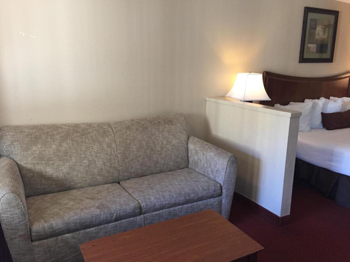 Chula Vista Inn - Housity