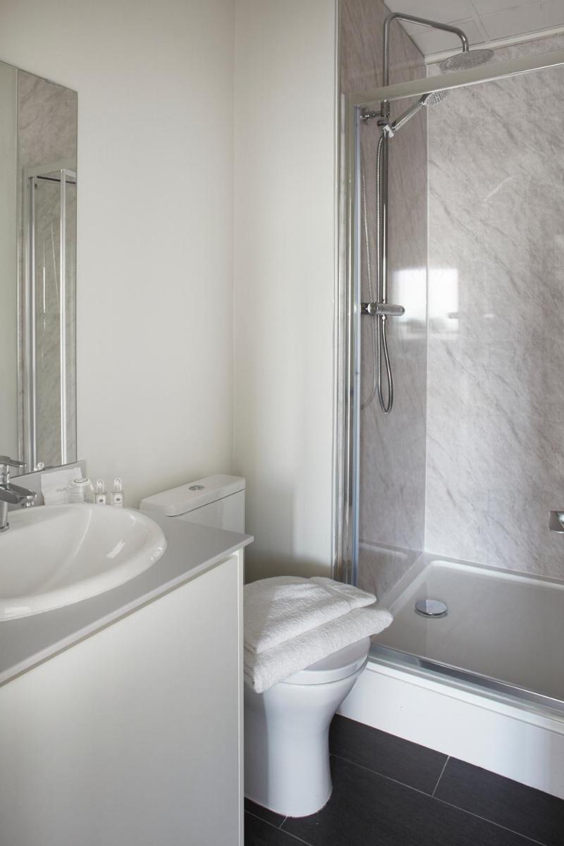 Citrus Hotel Cardiff by Compass Hospitality - Housity