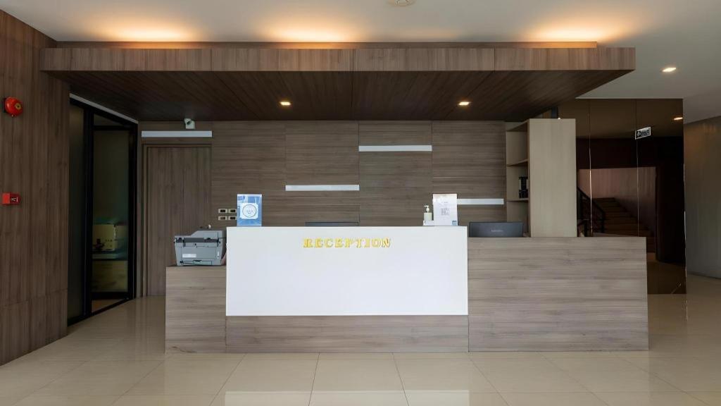 B2 Bangna Premier Hotel - Housity