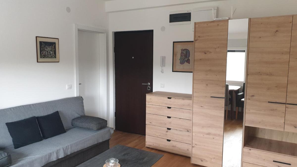 Apt Moravica - Housity
