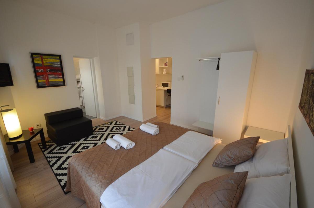 Downtown Luxury Apartment - Housity