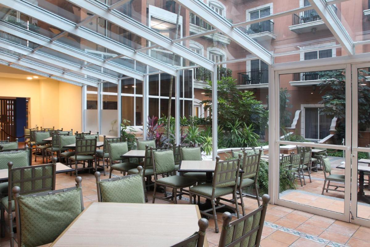 Holiday Inn Express - Monterrey - Tecnologico by IHG - Housity