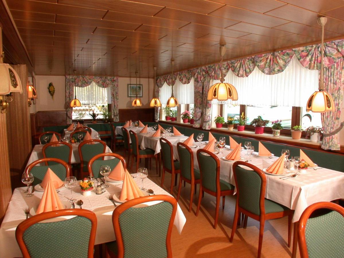 Hotel & Apartmenthaus Zum Pfingsttor - Housity