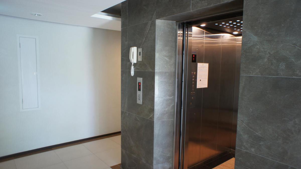 The Title One Bedroom Seaview - Housity