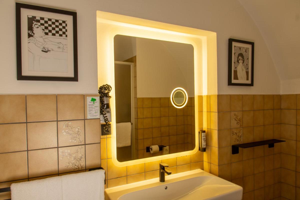 Hotel Maxplatz - Housity