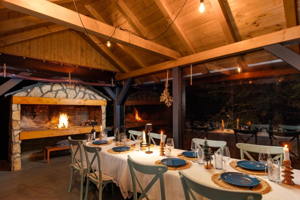 Chalet Mint - Housity