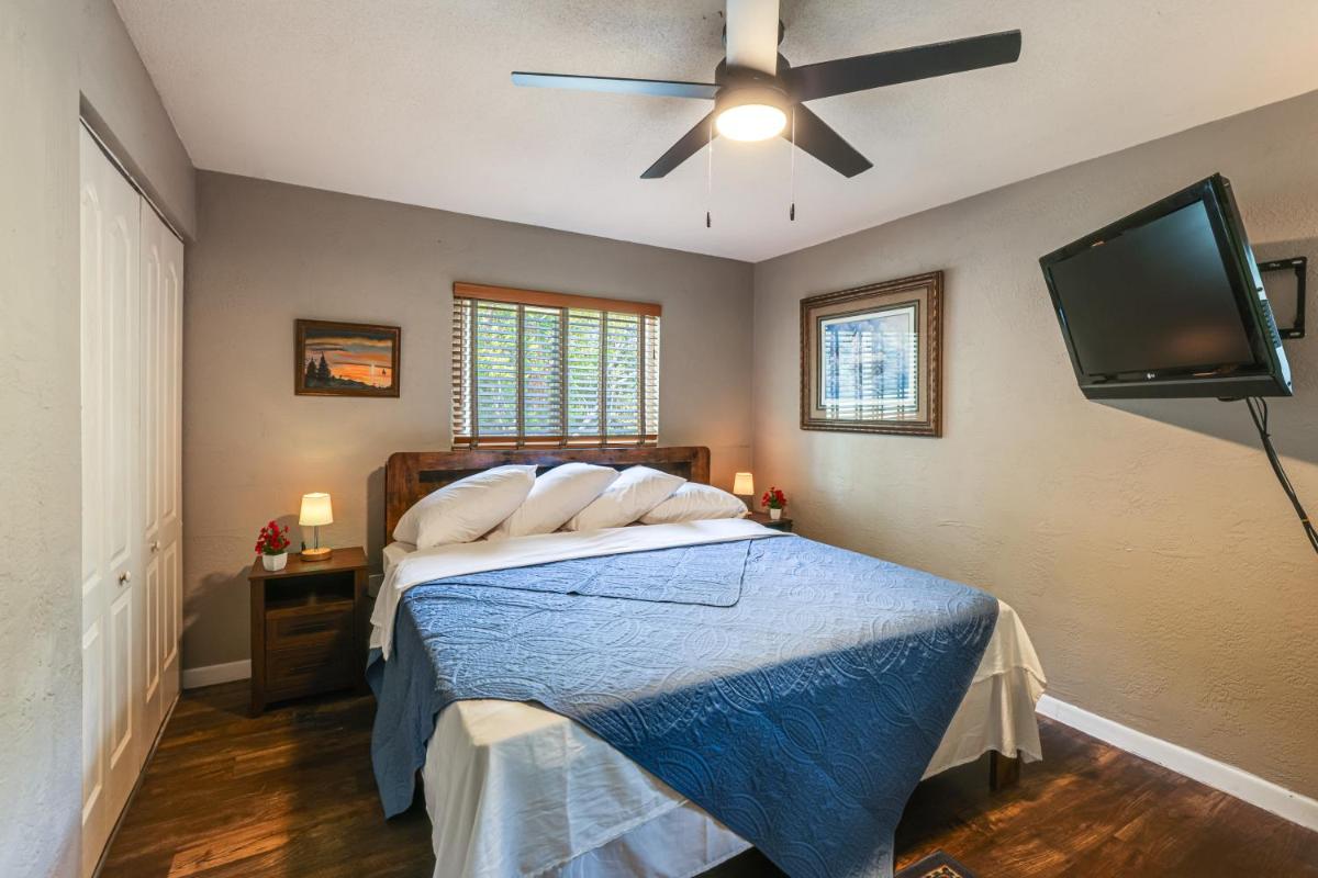 Deltona Lake House, Day Trip to Disney and Universal - Housity