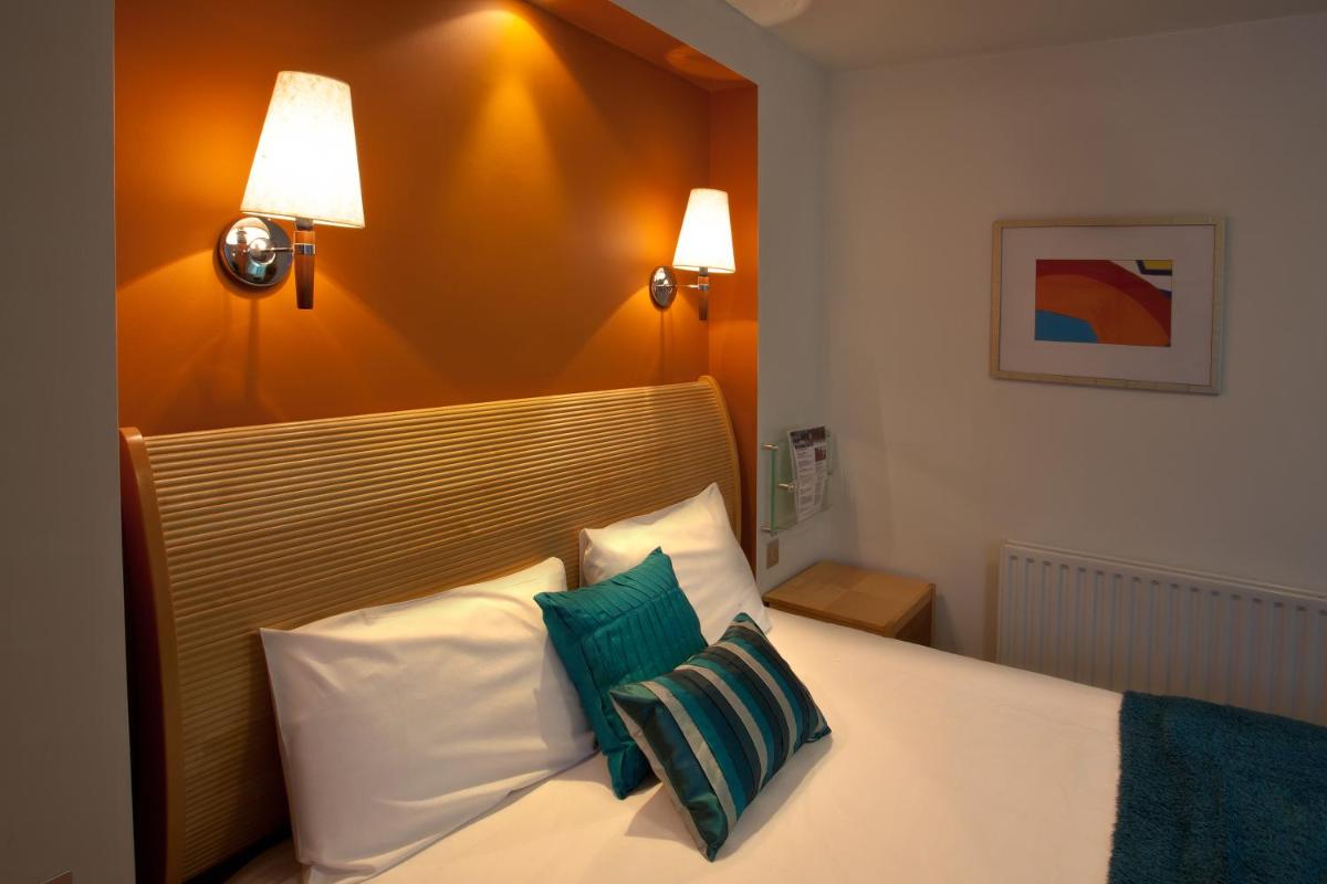 Britannia Hotel Bolton - Housity