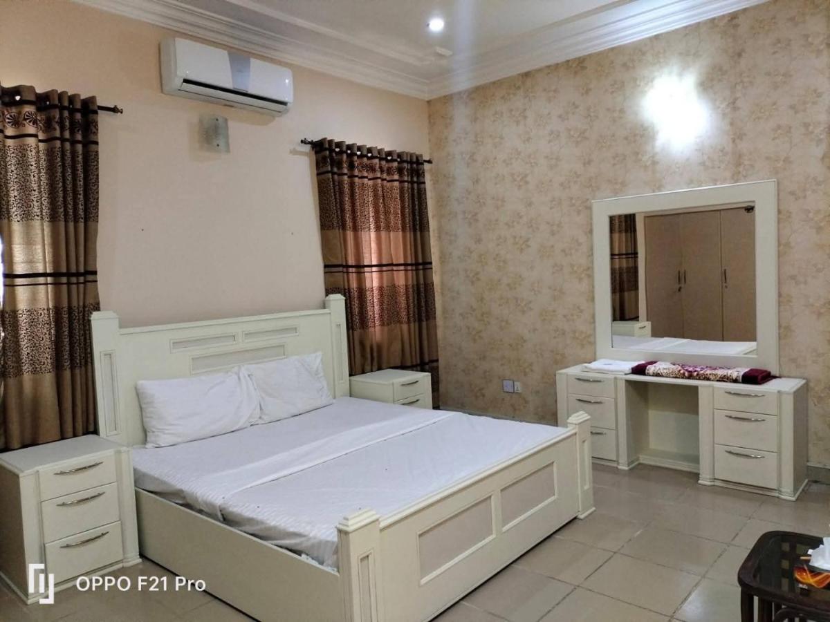 Seaview Guest House - Housity