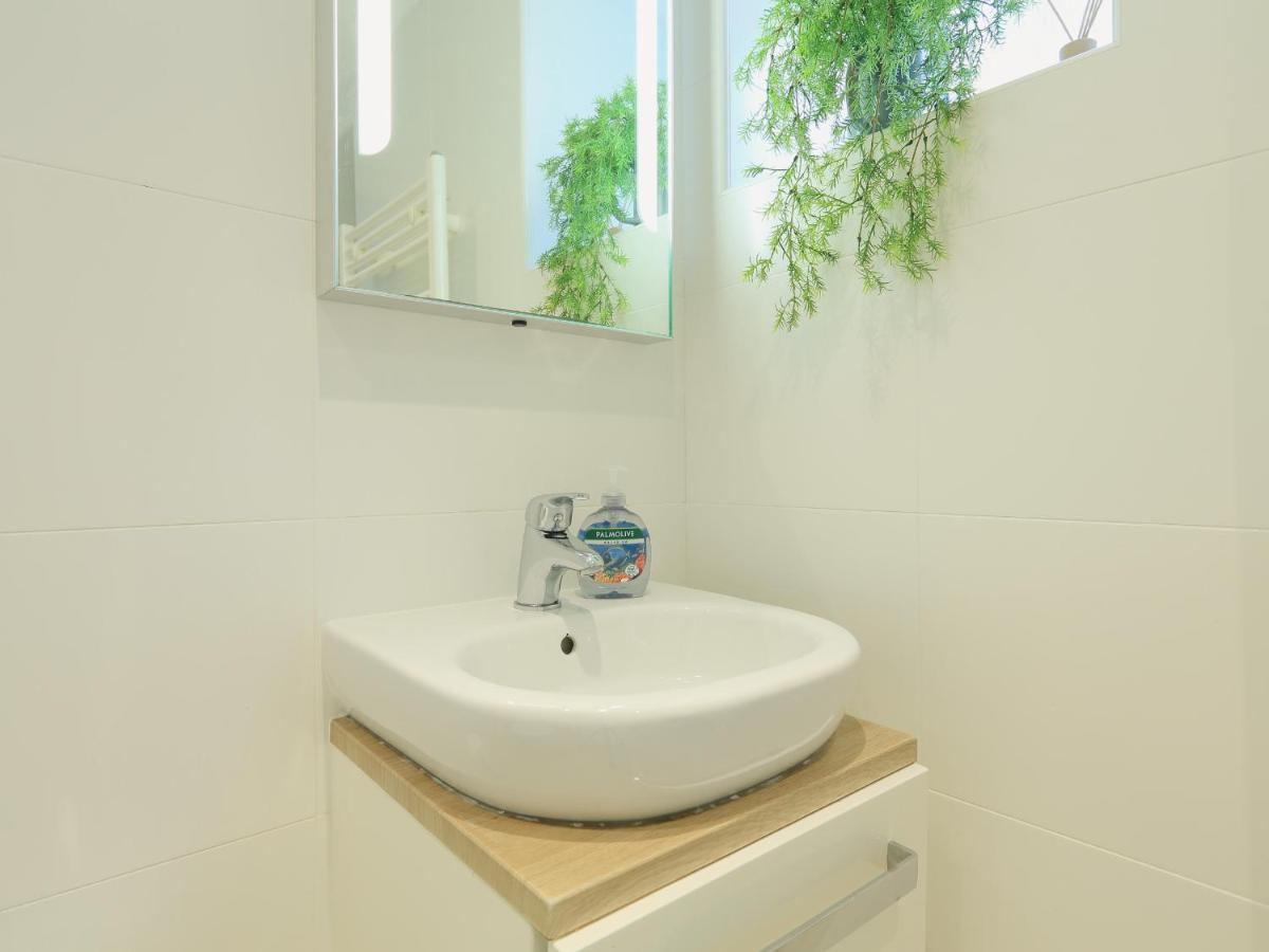 4 Thornlea Mews - Housity