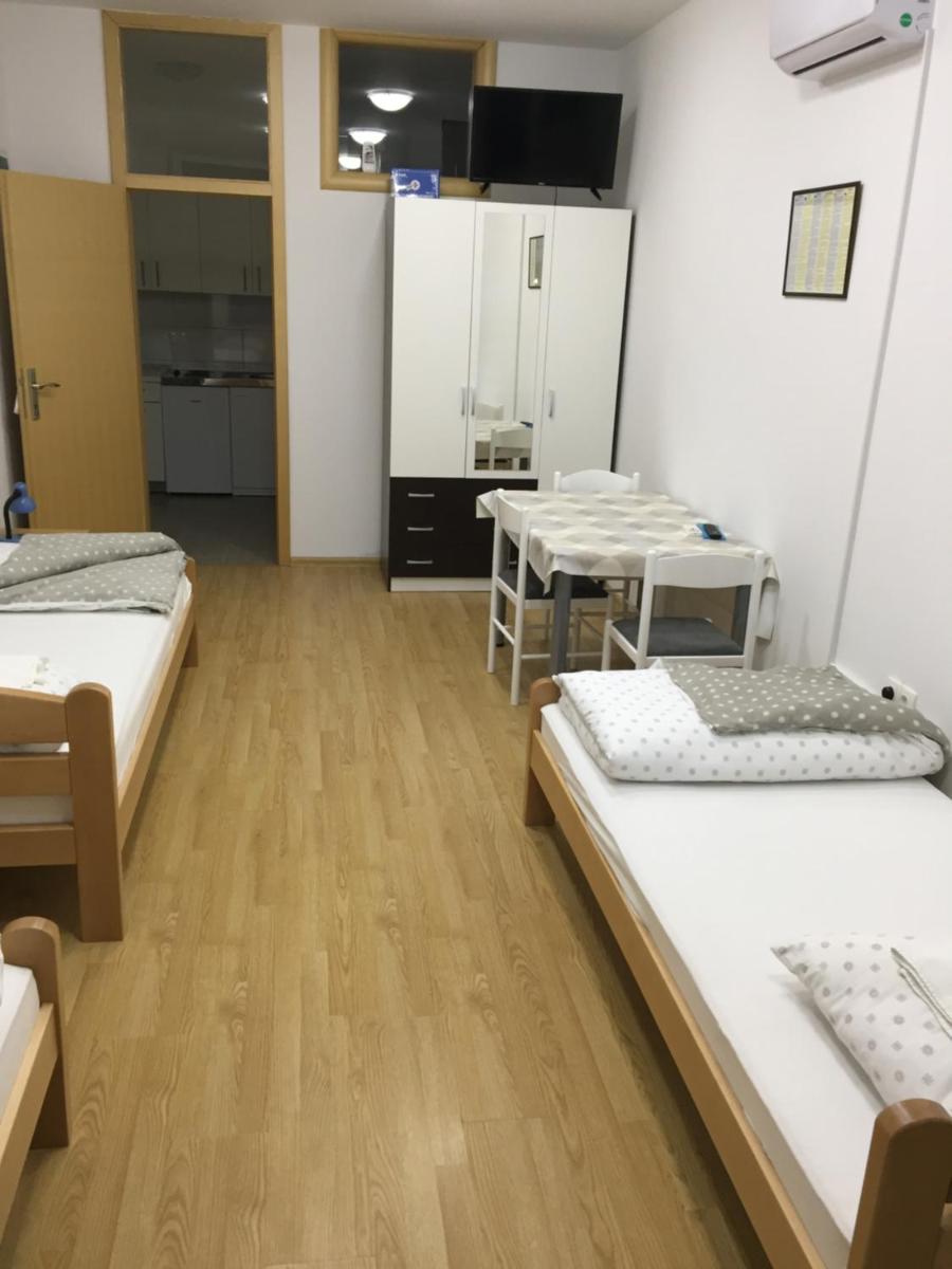 Rooms Prišlin - Housity