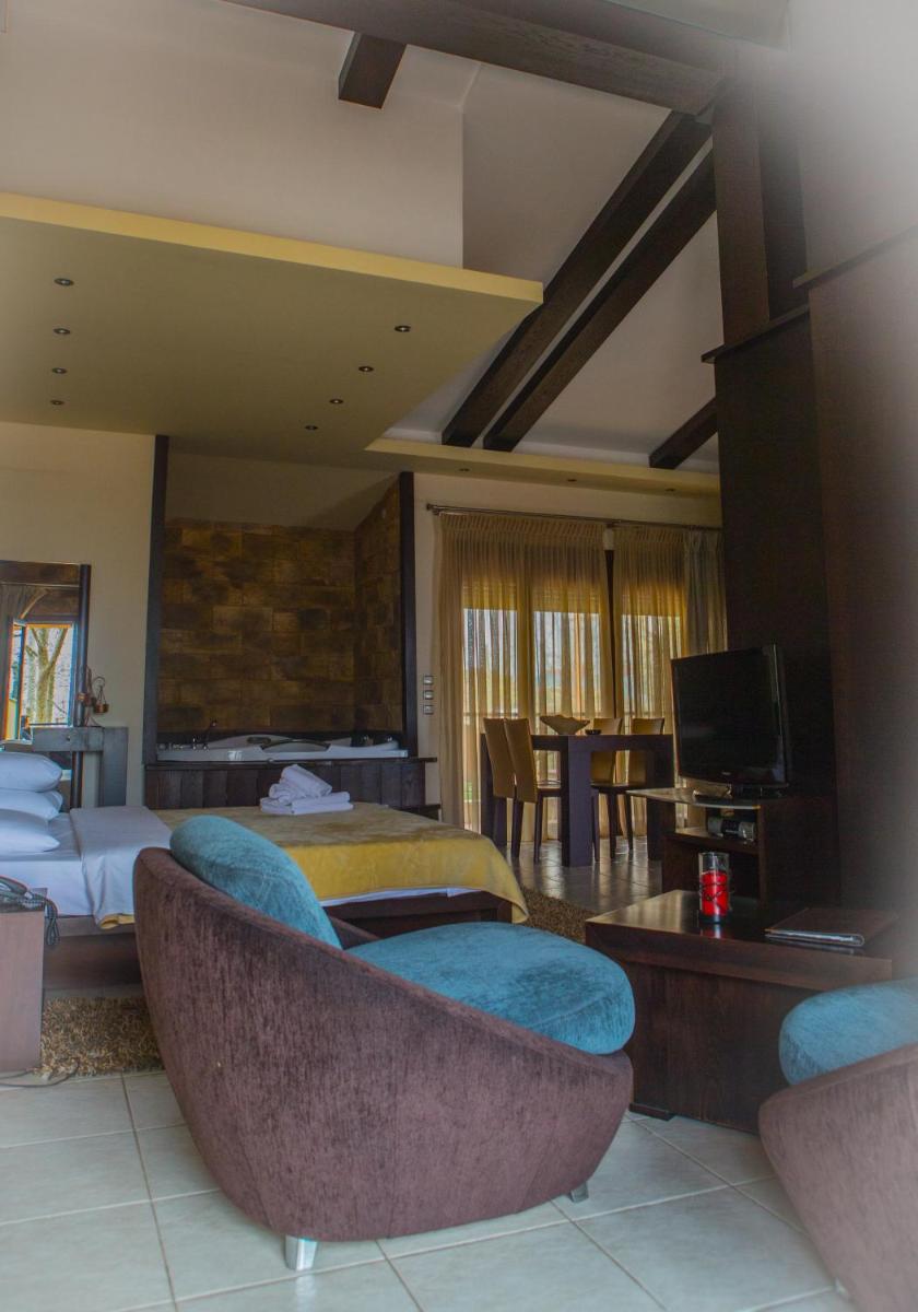 Suitetrails - Nostos Hotel