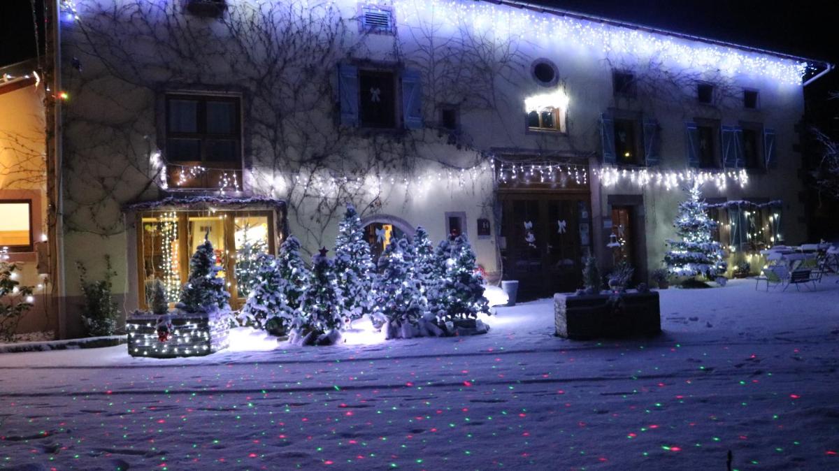 Auberge De La Charriole - Housity