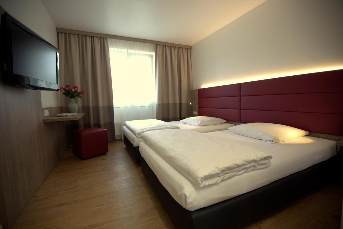 Airport Hotel Walldorf - Housity