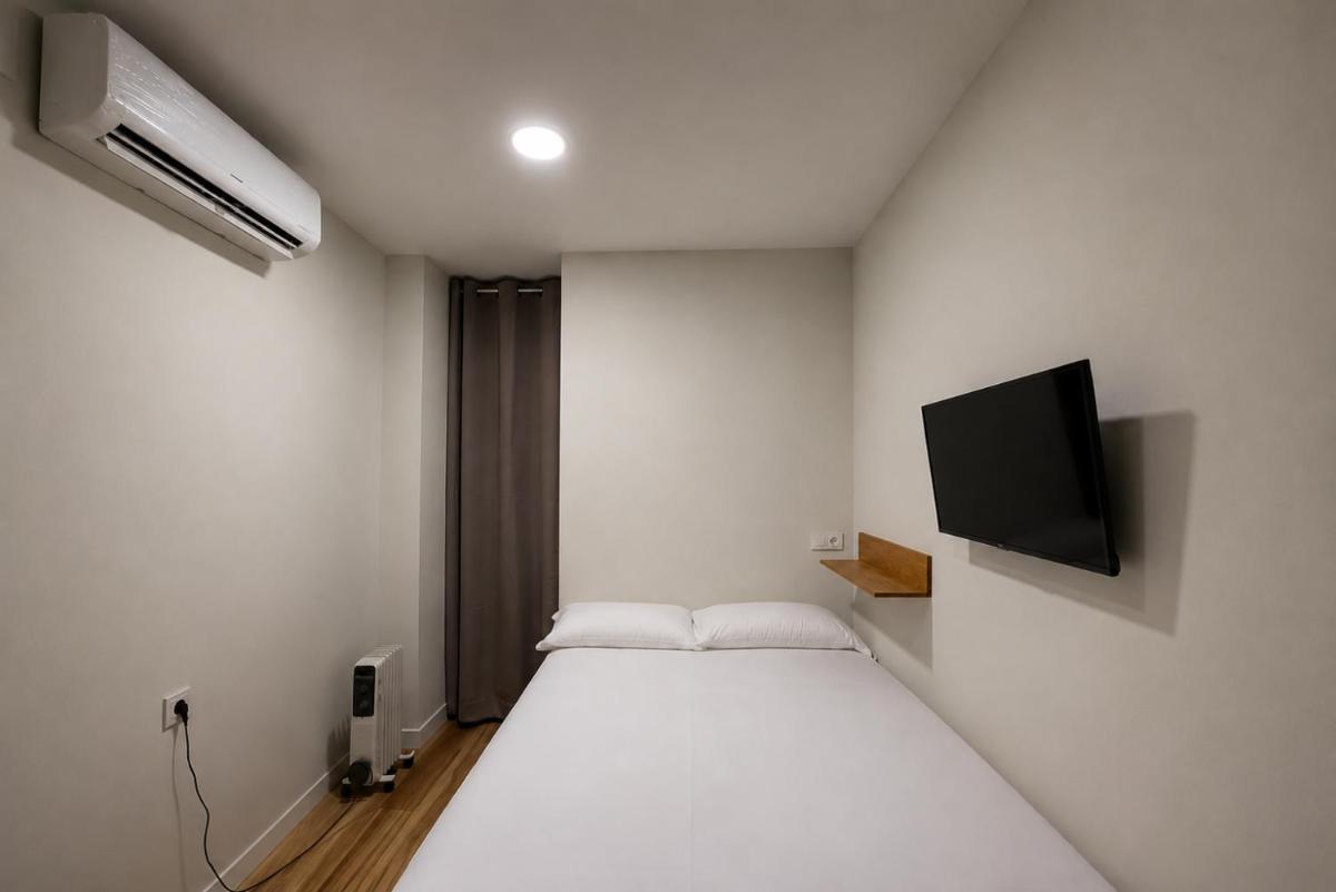 Hostal Alcorcón - Housity