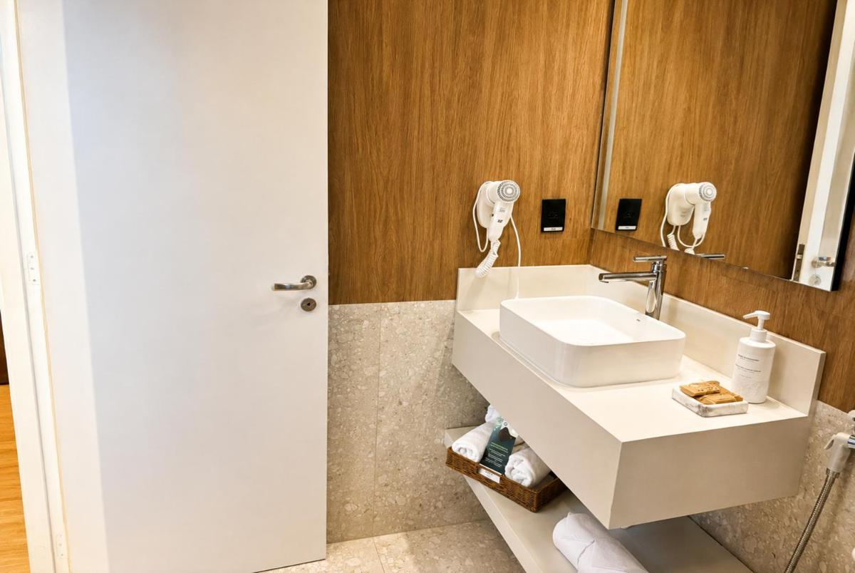 Quality Hotel Manaus - Housity