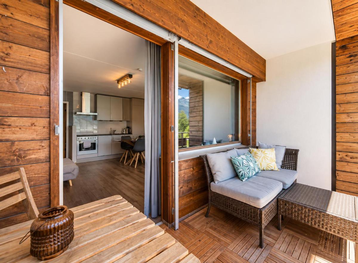 LAAX Central Holiday Apartment with Pool & Sauna - Housity