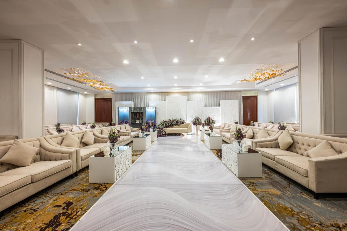Grand Plaza Hotel - KAFD Riyadh - Housity