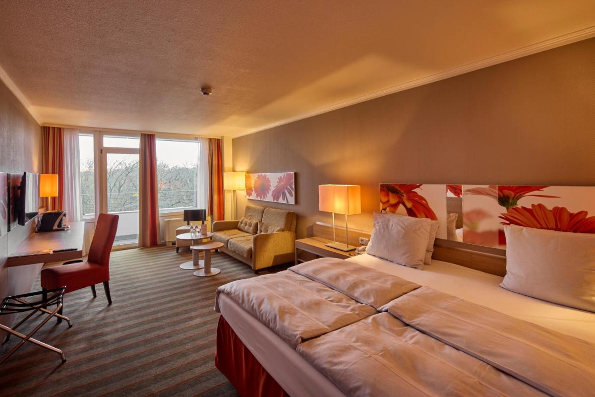 H4 Hotel Frankfurt Messe - Housity
