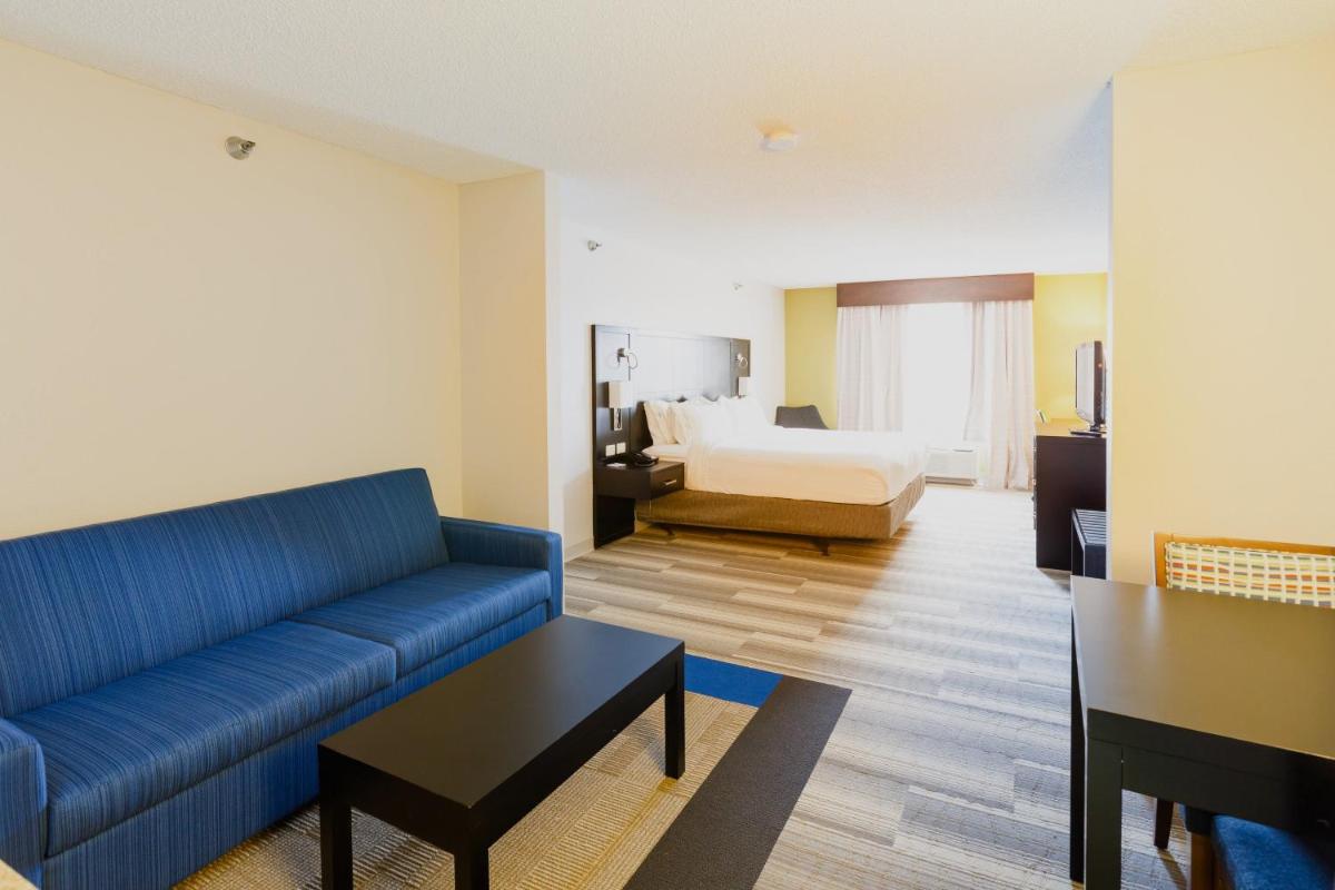 Holiday Inn Express & Suites Shelbyville by IHG - Housity