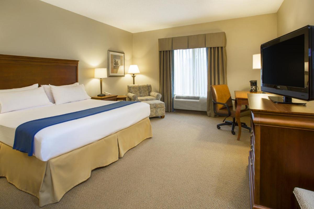 Holiday Inn Express & Suites Culpeper by IHG - Housity