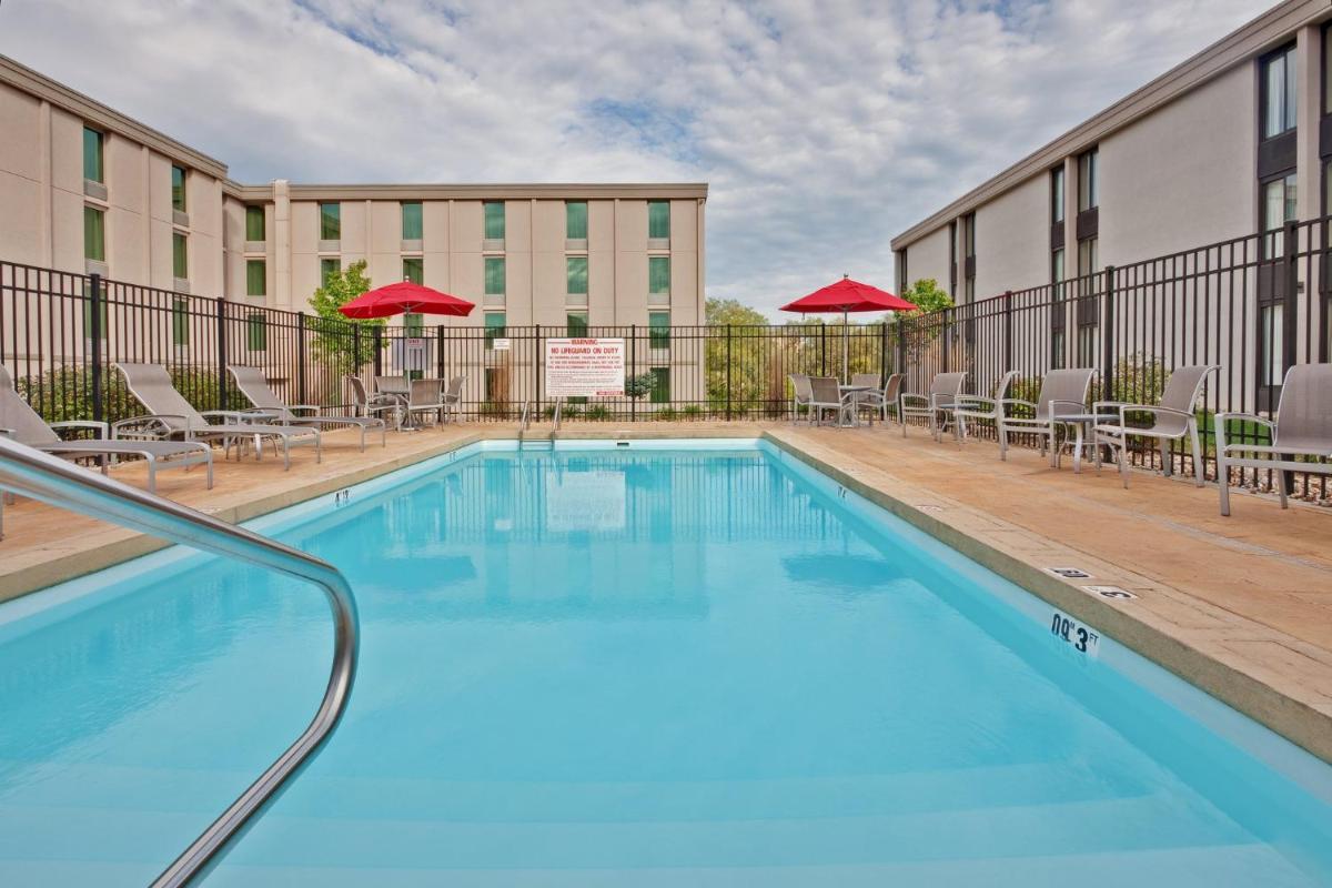 Holiday Inn Bloomington-University Area, an IHG Hotel - Housity