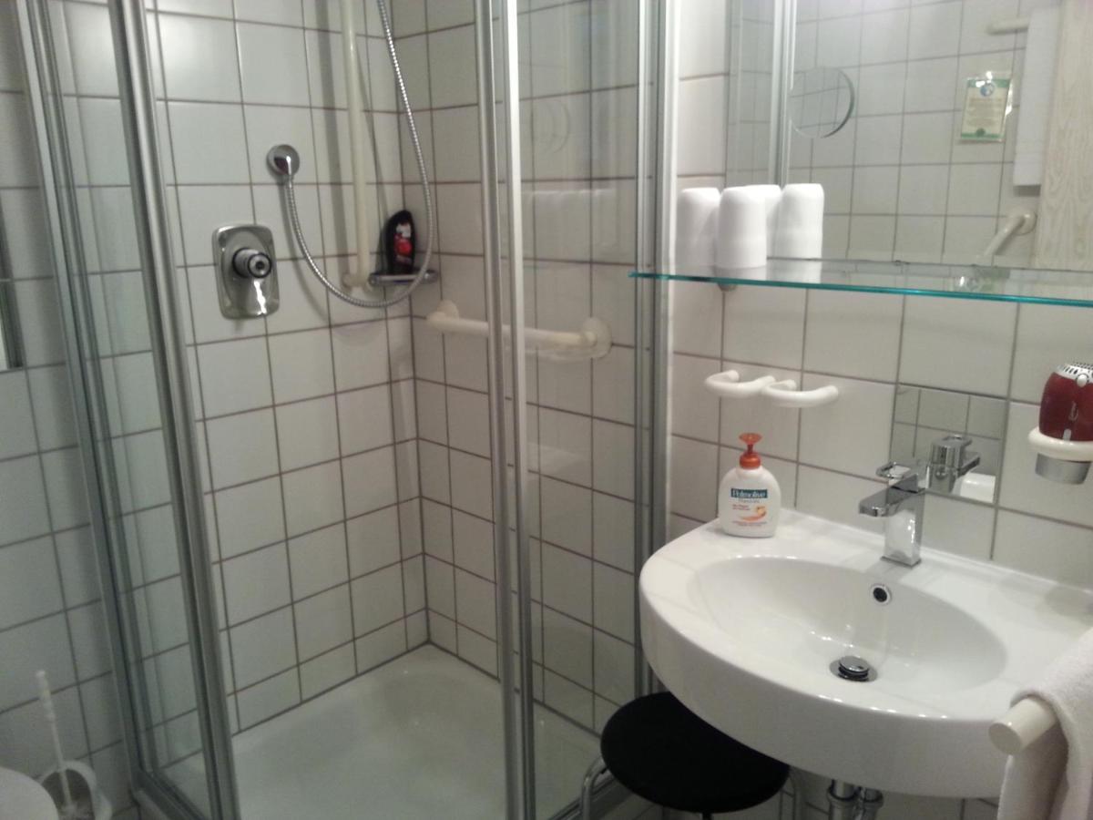 Hotel Garni Sand - Housity