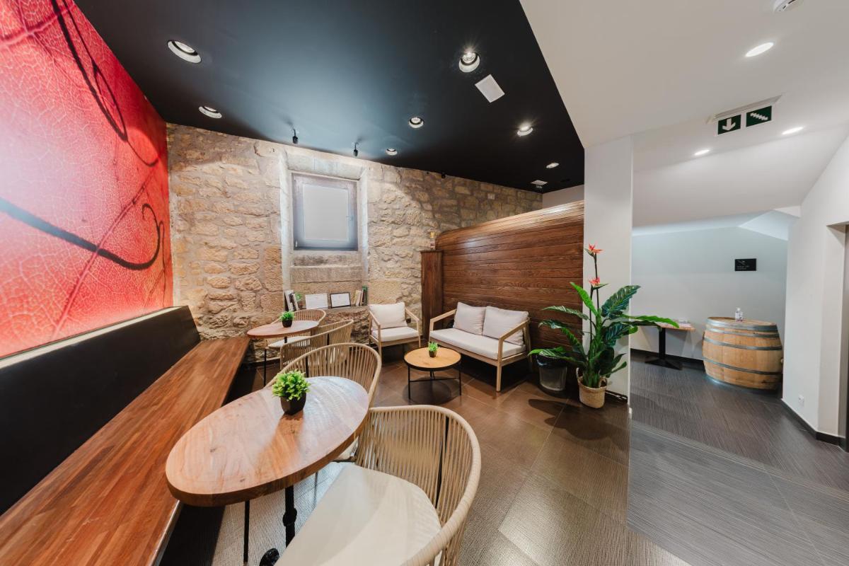 Hotel Villa Sonsierra - Housity