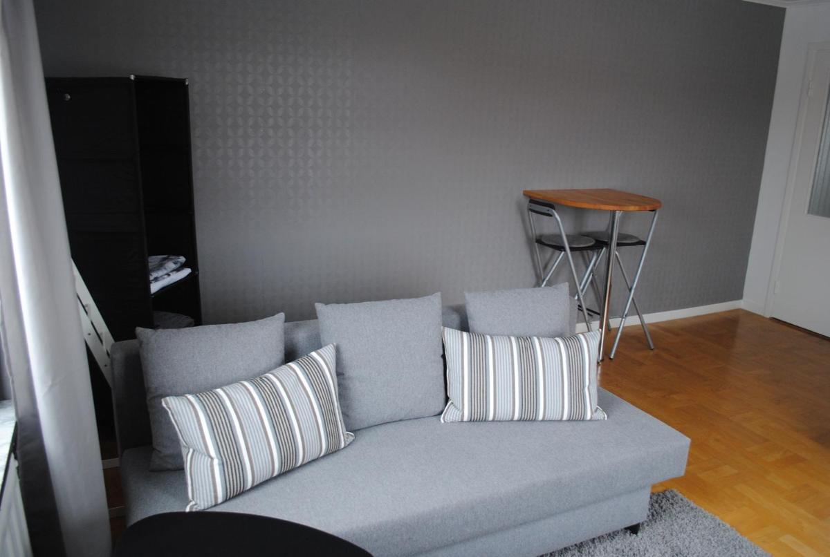Vintergatans Bakficka Homestay - Housity