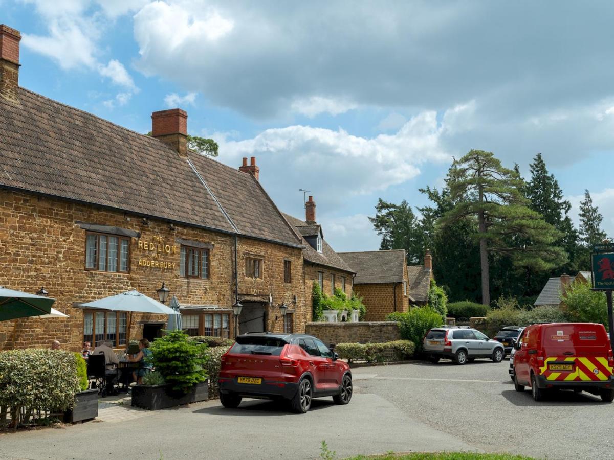 Charming 2 Bed Cottage in the Heart of Adderbury Pass the Keys - Housity