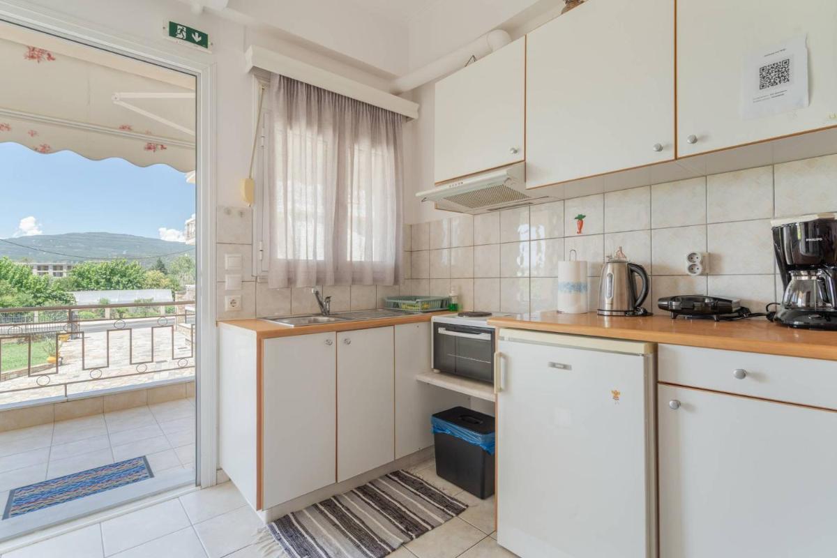 Flo's Apartments - Housity
