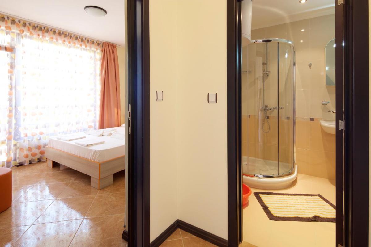 Mars Apartments in Complex Shipka - Hizvo
