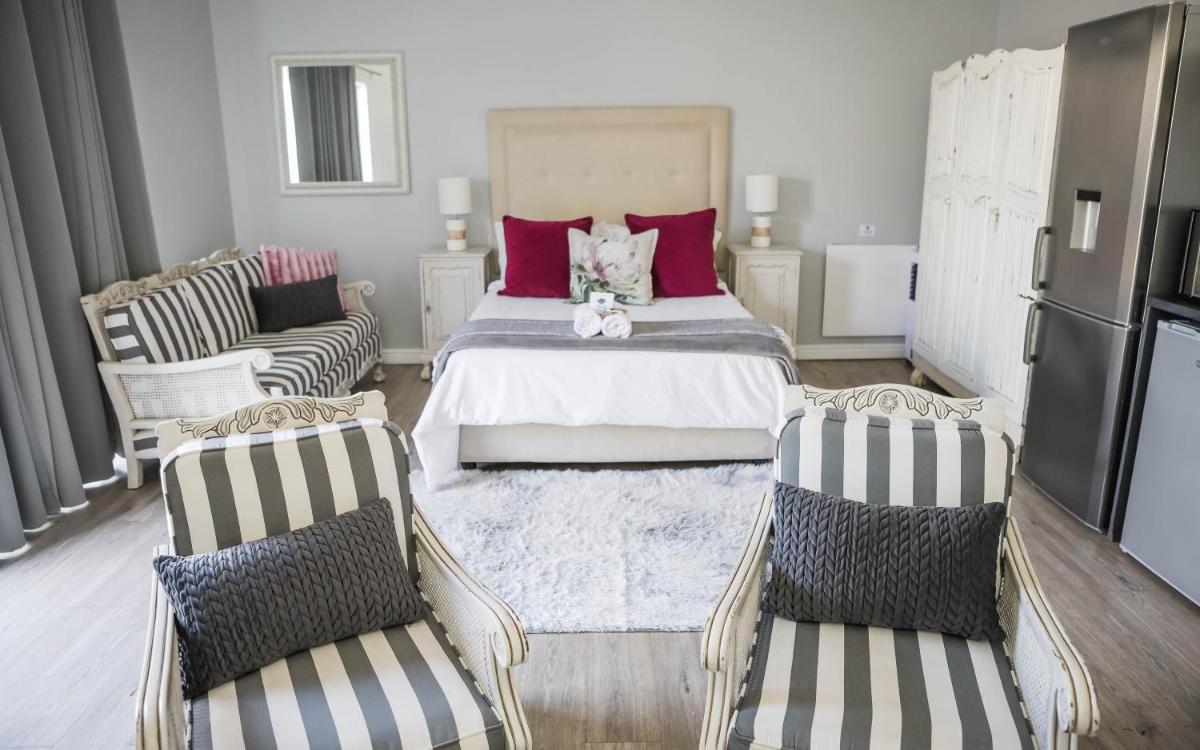 Namaste Spacious Studio Apartment - Housity