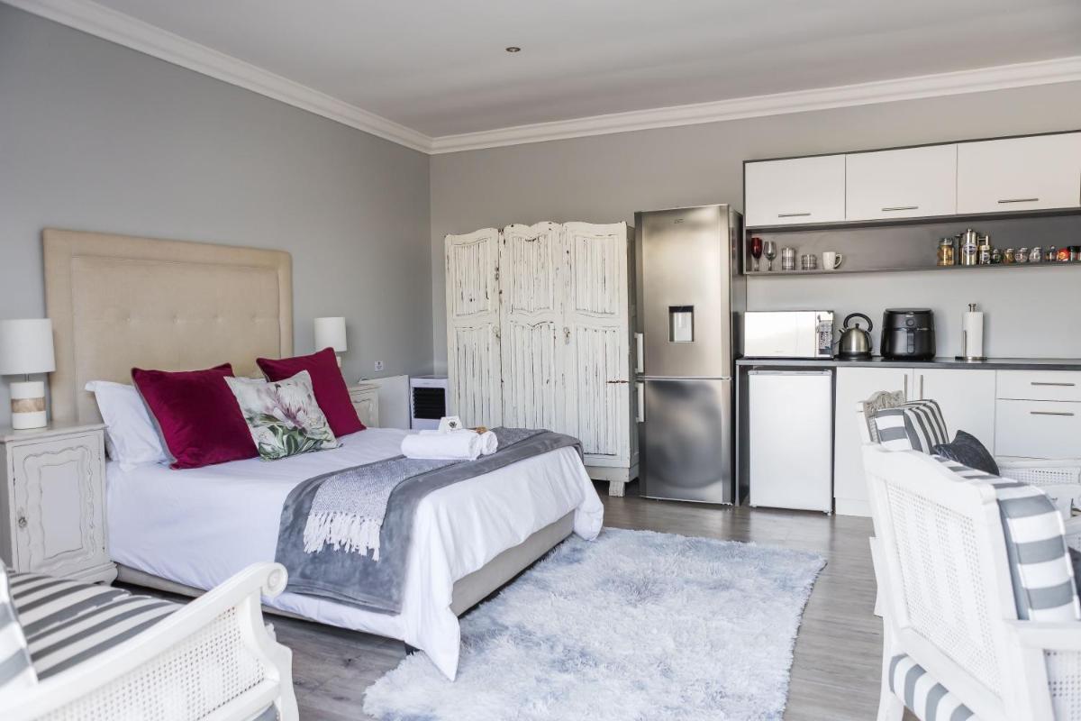 Namaste Spacious Studio Apartment - Housity