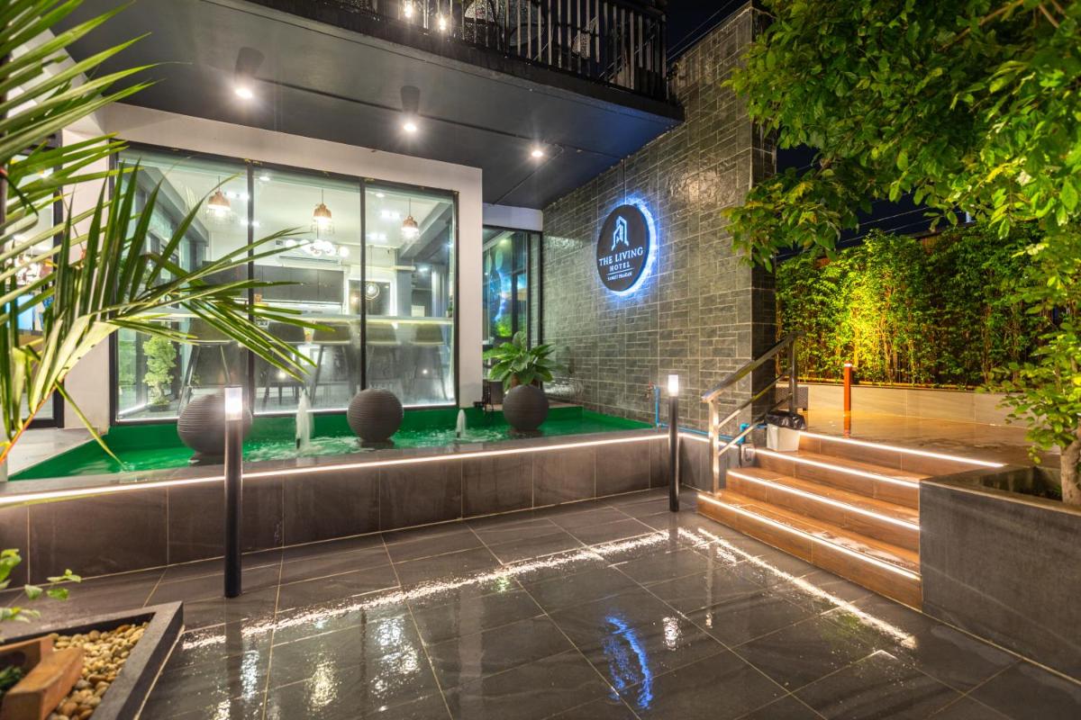 The Living Hotel SamutPrakan - Housity