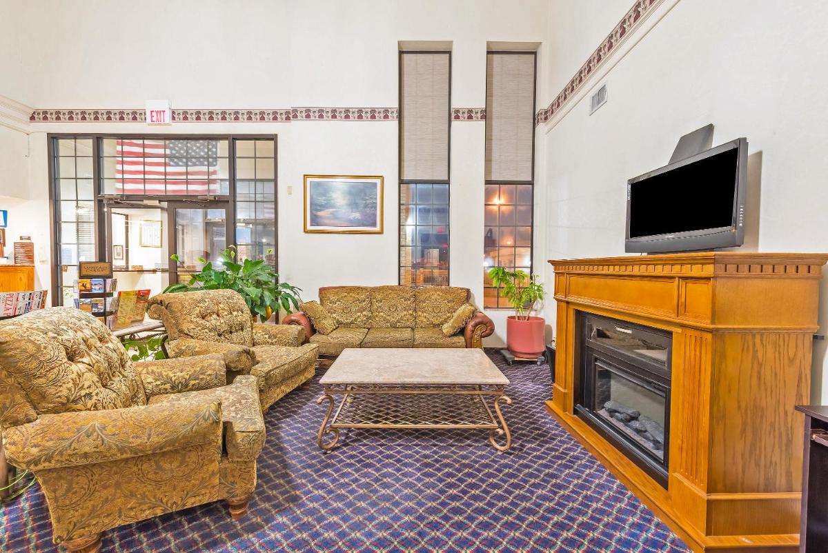 Americas Best Value Inn & Suites Fort Worth South - Housity