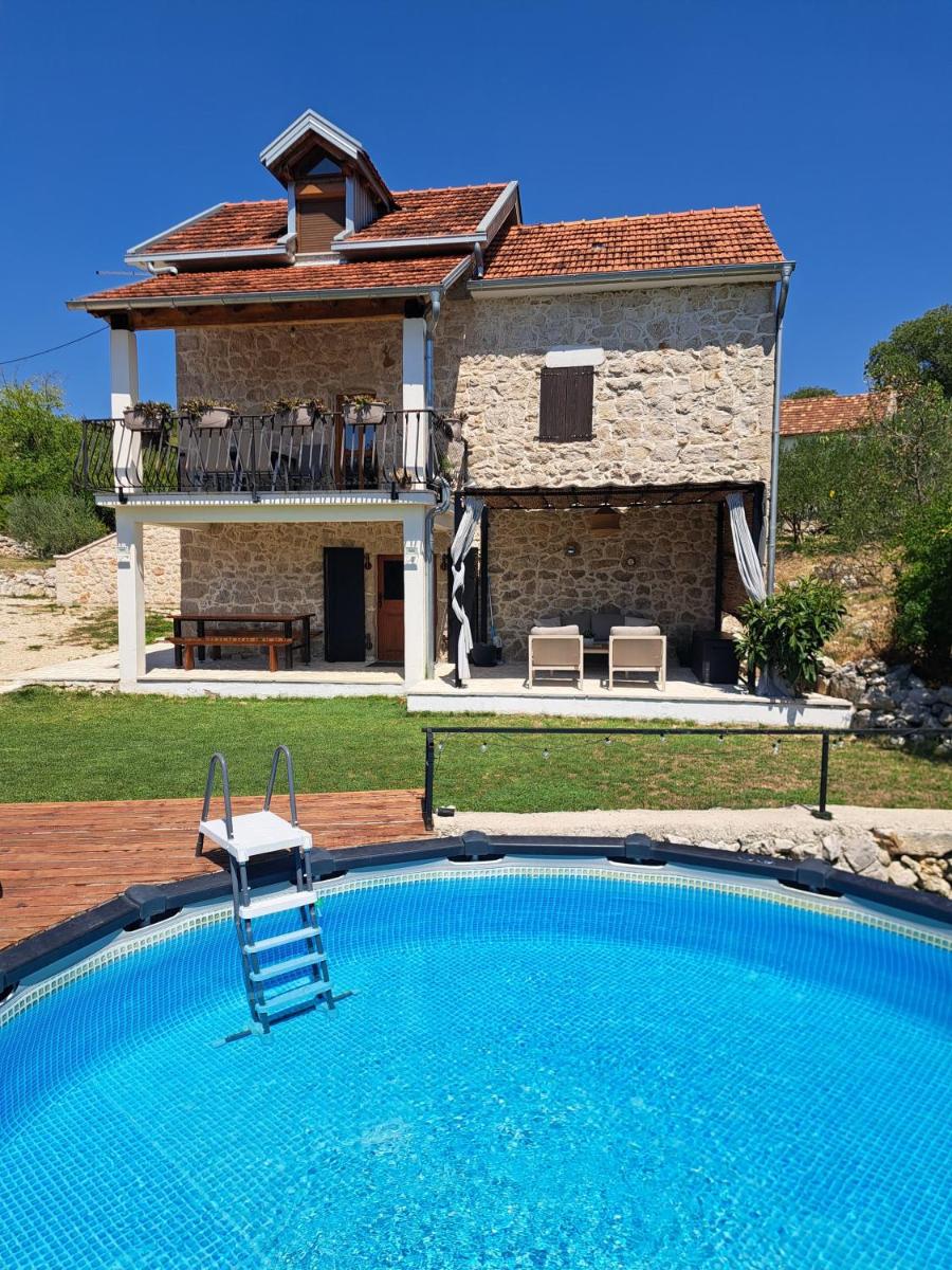 Stone House Chico - Housity